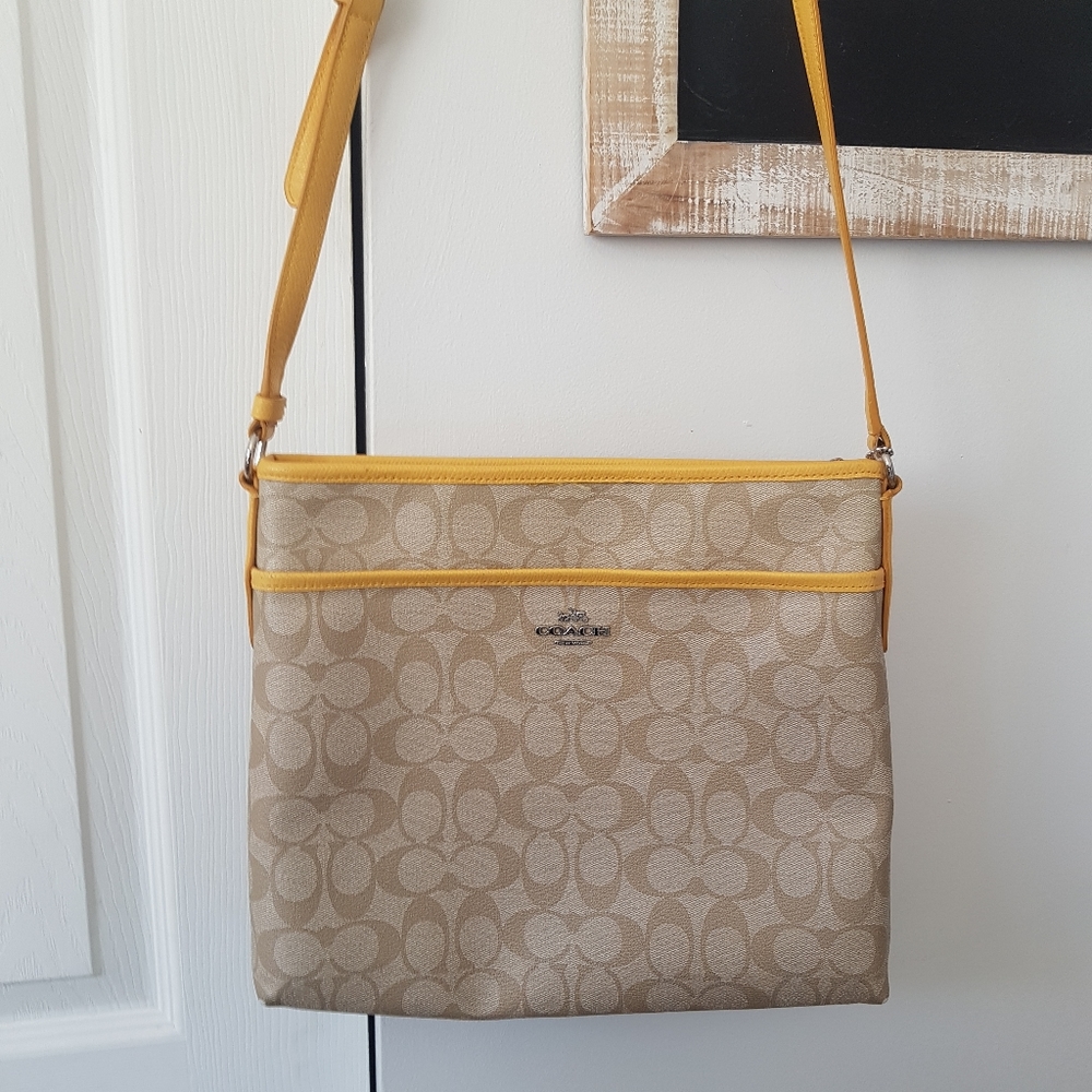 Beautiful Coach File Bag